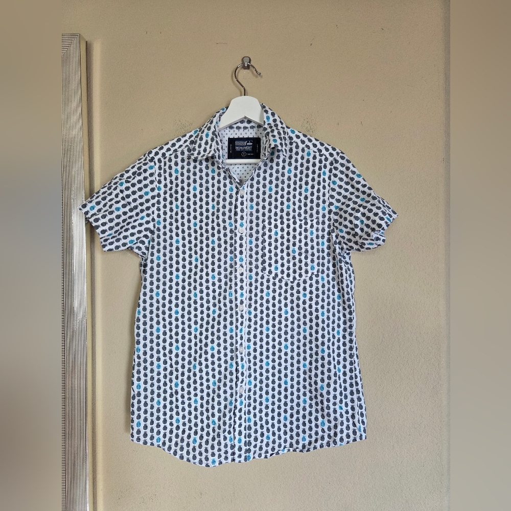Monument 100% Cotton Button Up Shirt Short Sleeve Casual Pineapple Fruit Patter